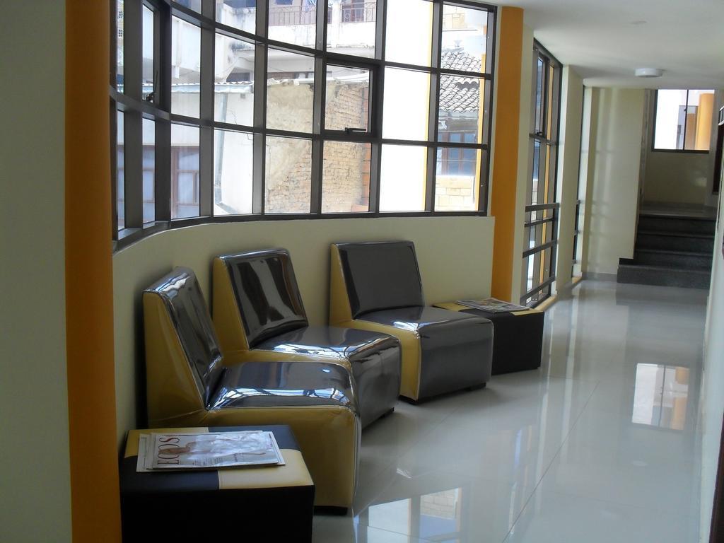 Hostal Corona Blanca Сукре Екстериор снимка