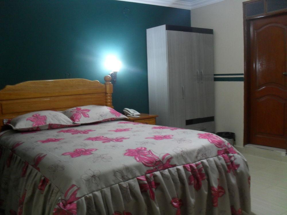 Hostal Corona Blanca Сукре Екстериор снимка